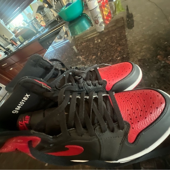 Jordan 1 bred size 9 new - Picture 9 of 14